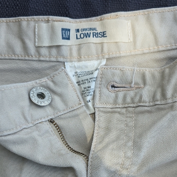 GAP - Picture 2 of 9